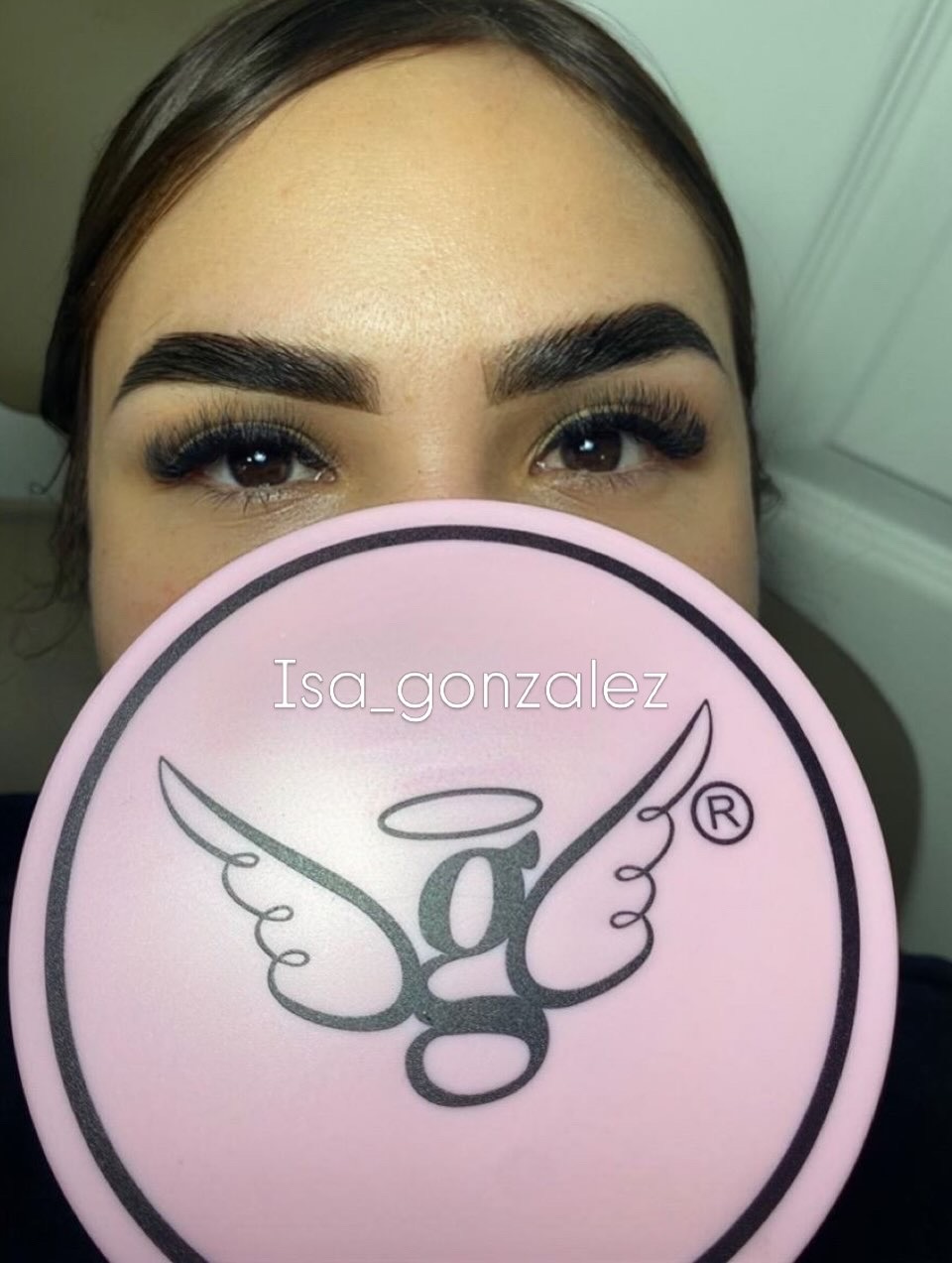 Foto del servicio Cejas Depiladas o henna