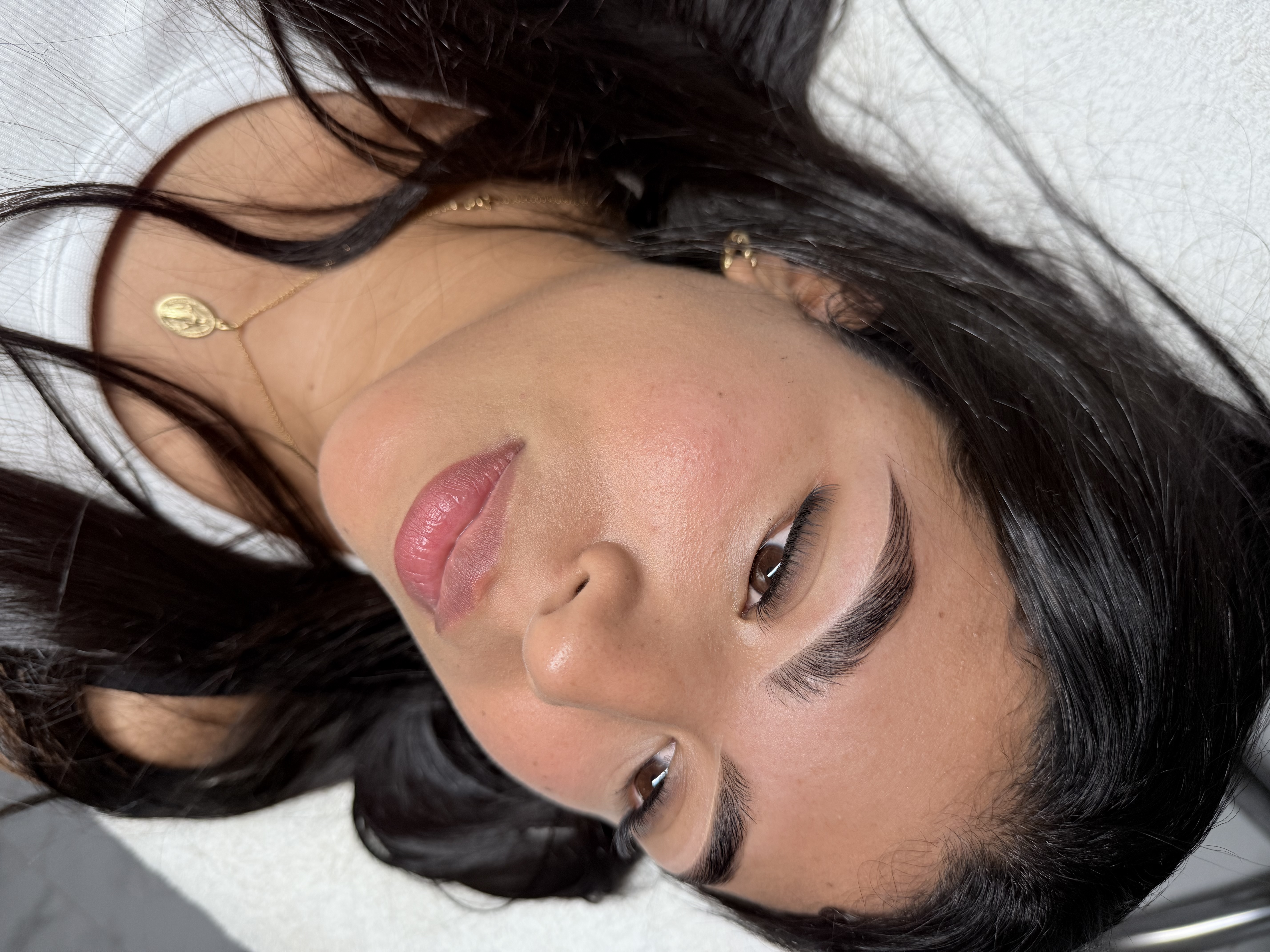 Foto del servicio CEJAS CON HENNA   & PESTAÑAS