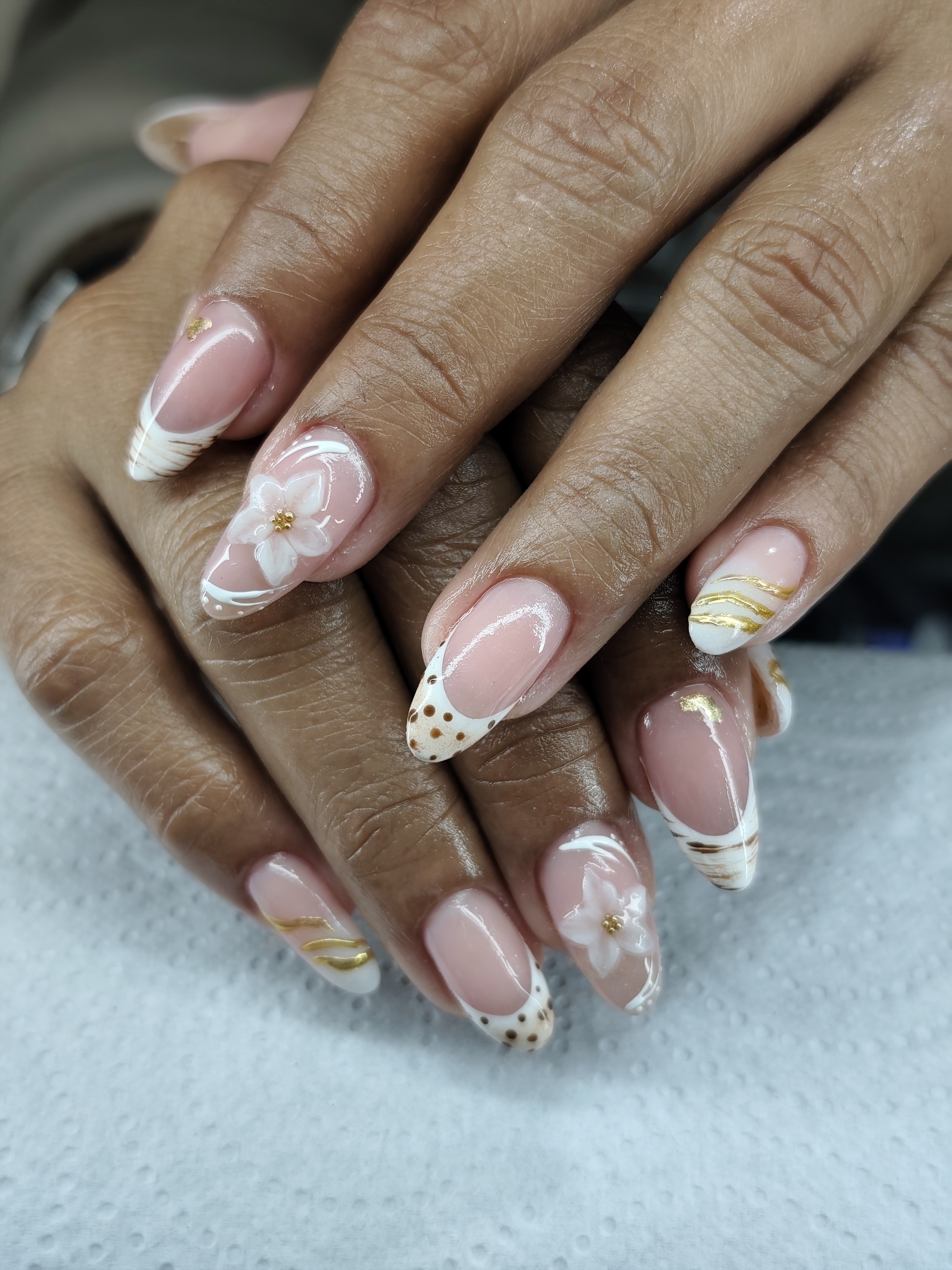 Foto del servicio Forrado uñas natural