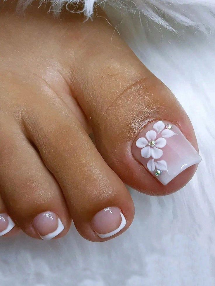 Foto del servicio Pedicura semipermanente