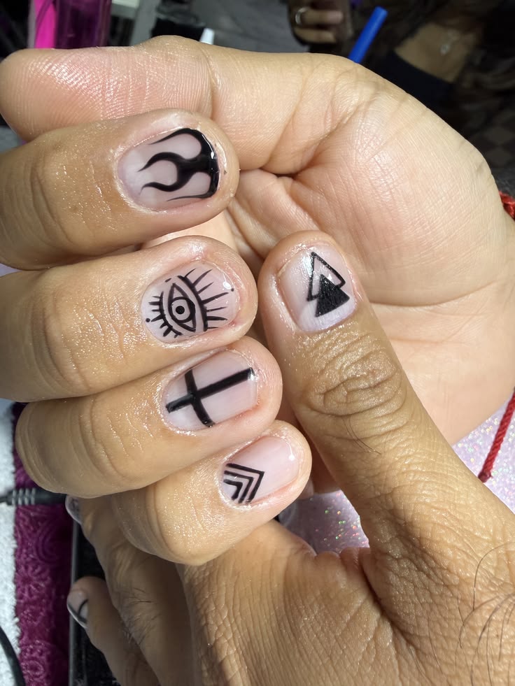 Foto del servicio Manicura semipermanente 6