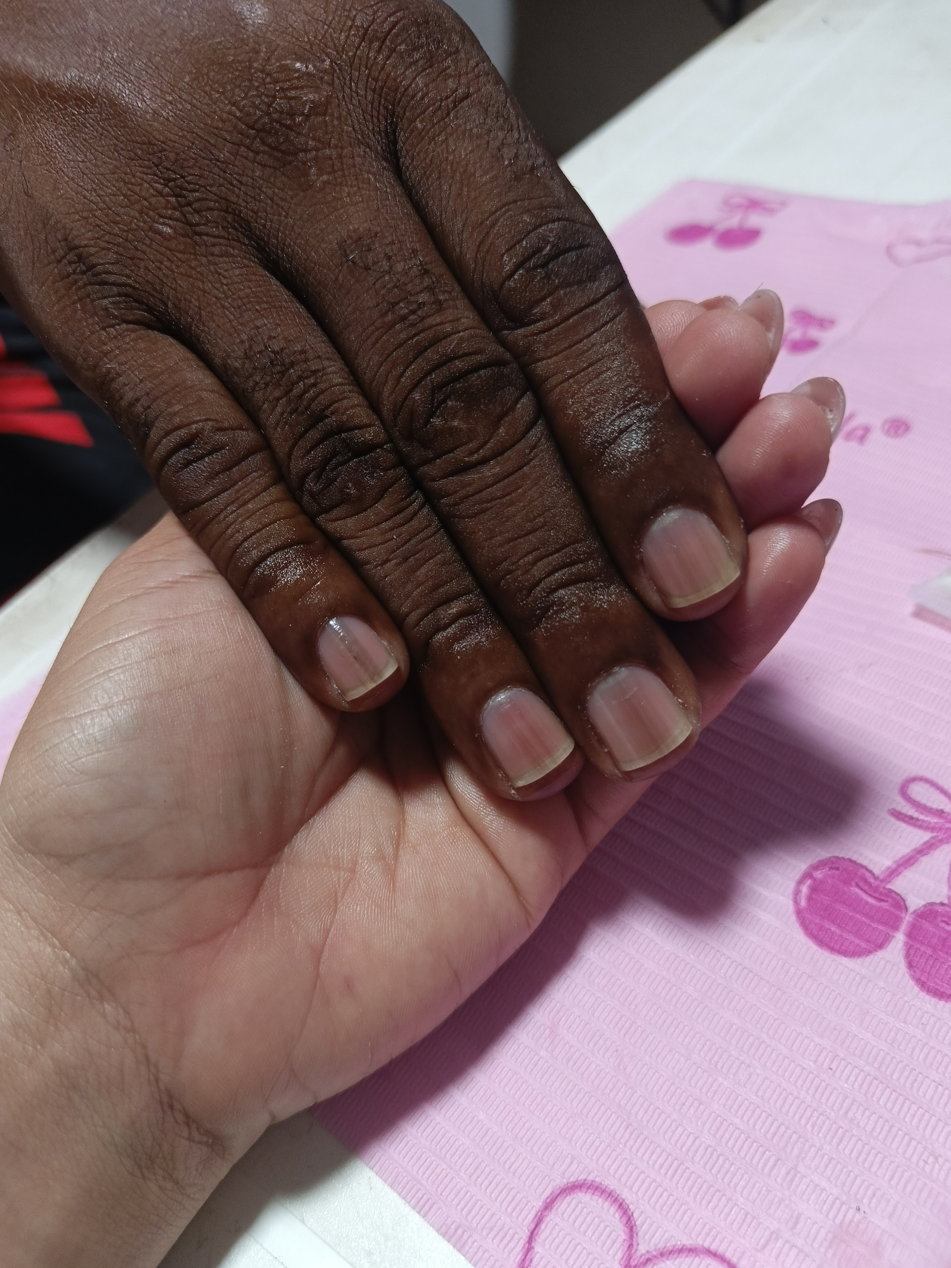 Foto del servicio Pedicura y manicura tradicional hombres
