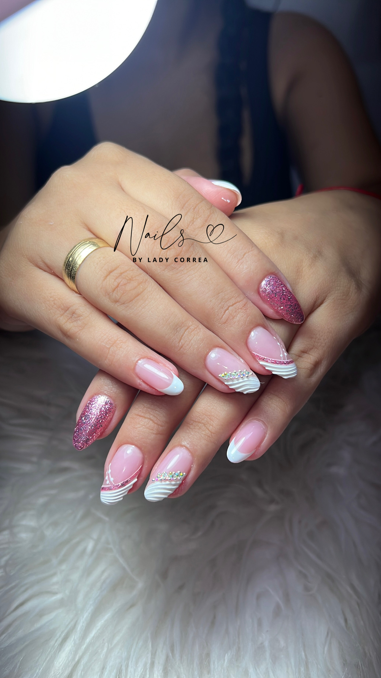 Foto del servicio Manicure Semipermanente
