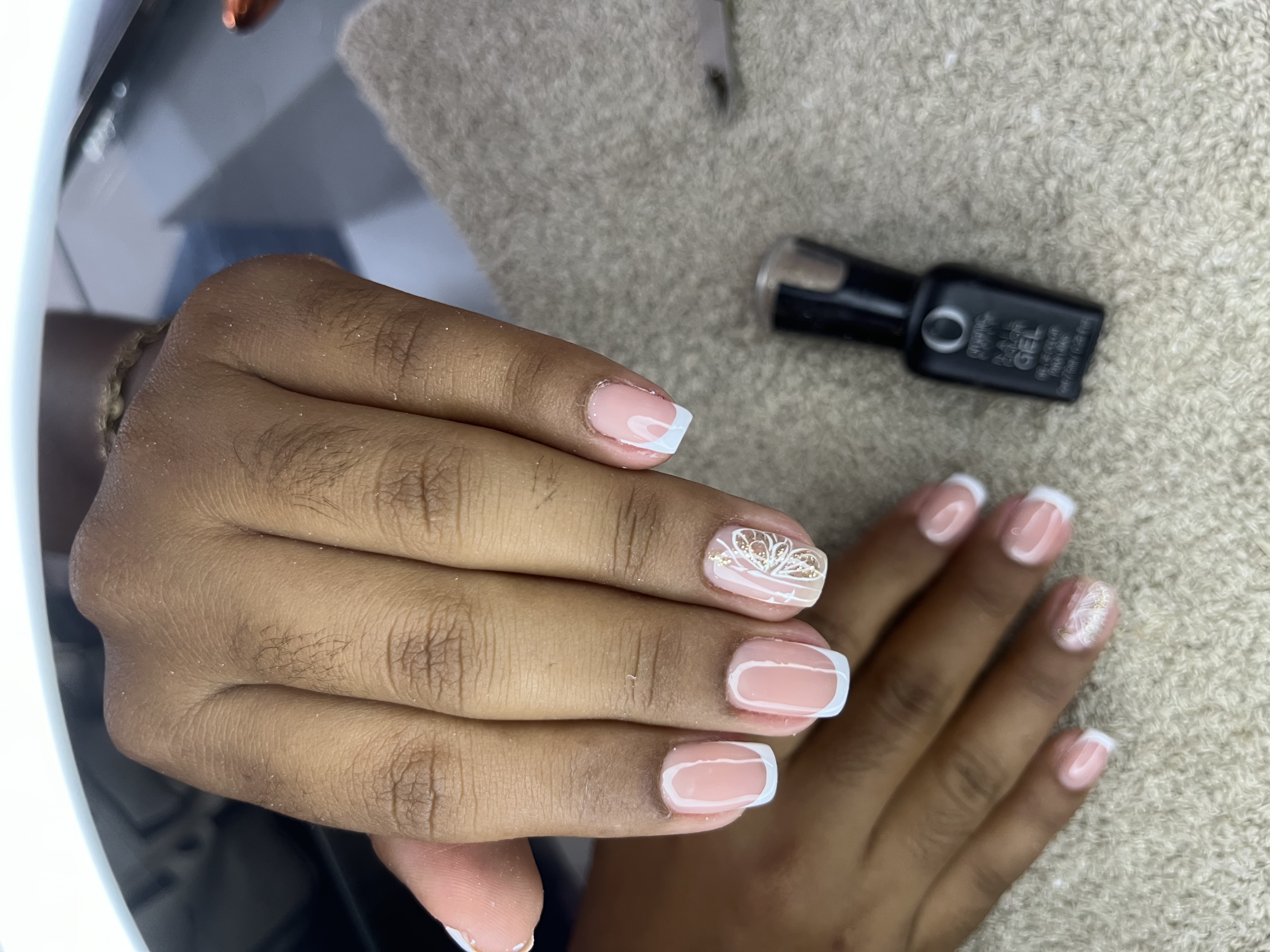 Foto del servicio Manicure semipermante