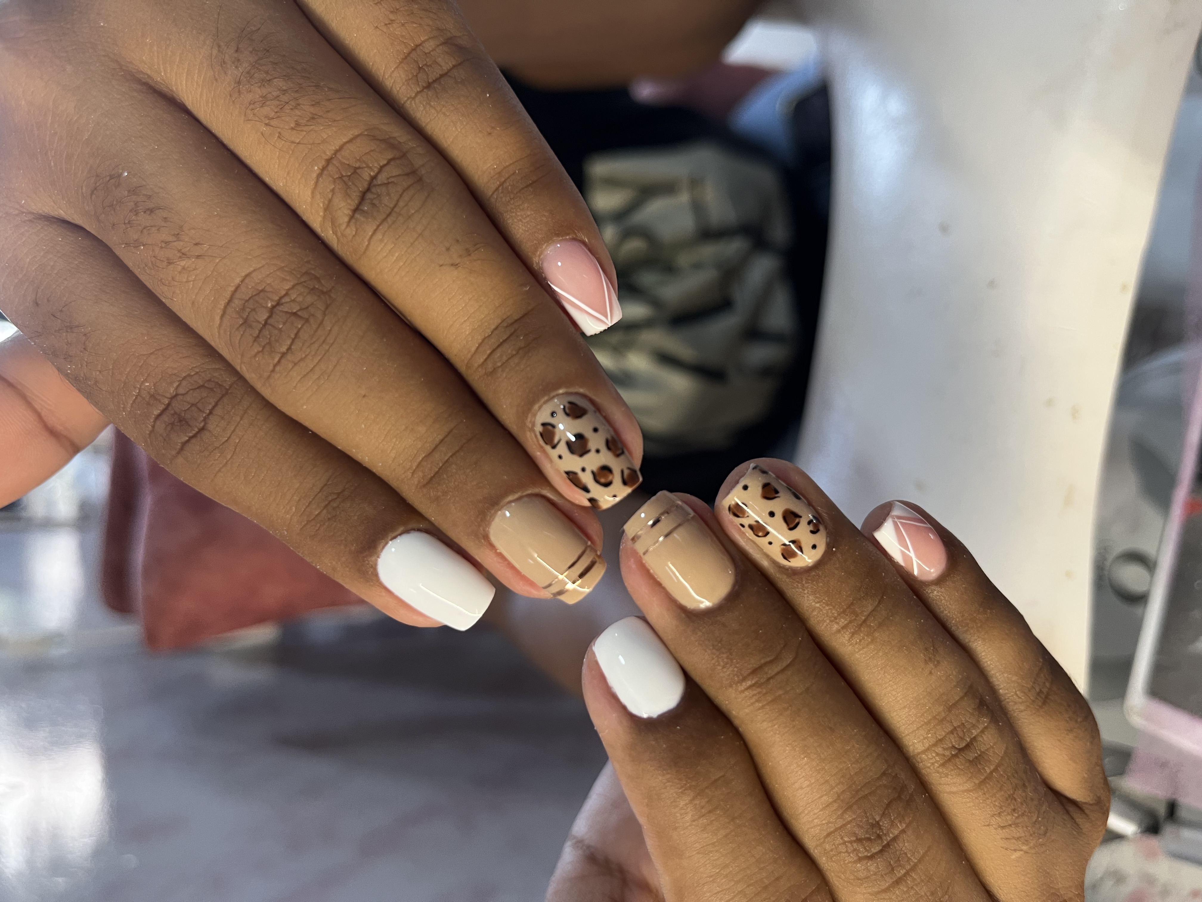 Foto del servicio Manicure semipermante