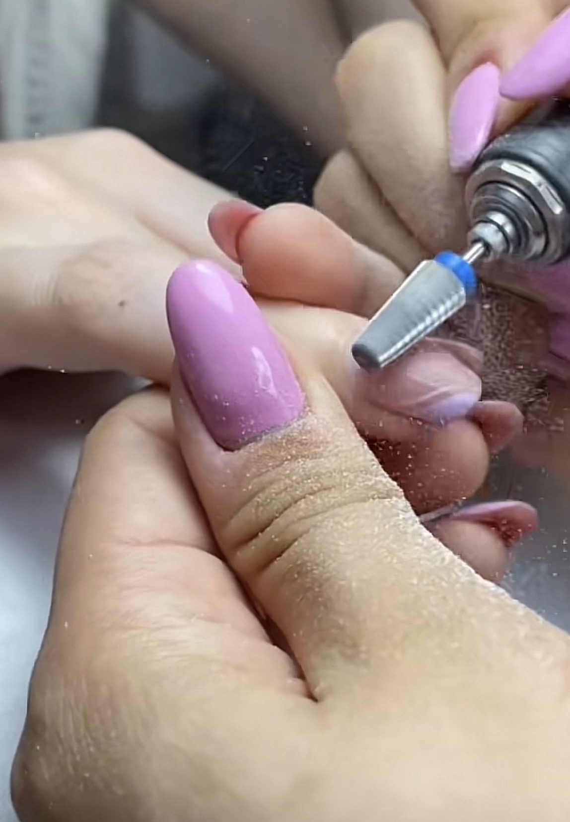 Foto del servicio Retoque recubrimiento polygel