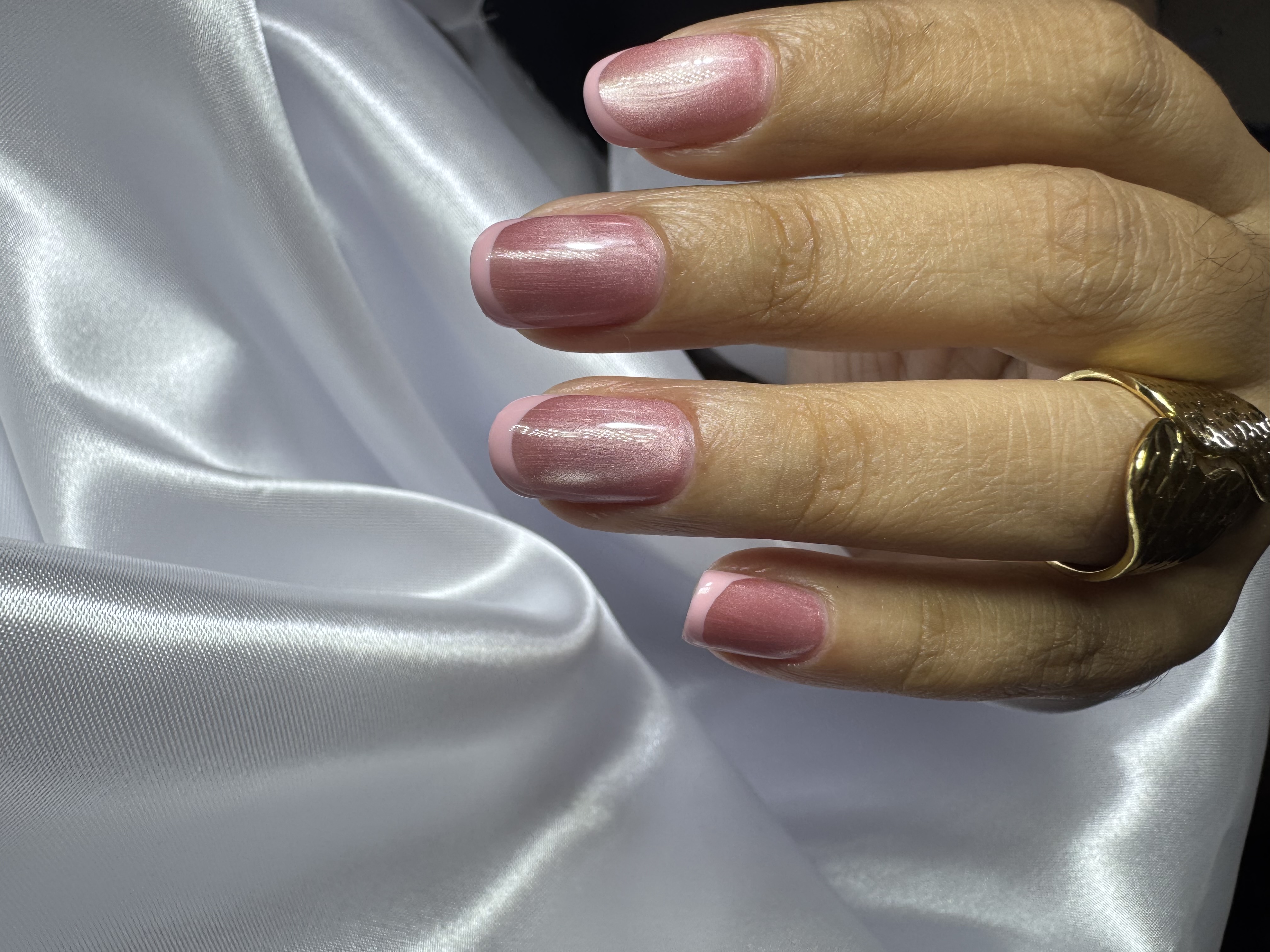 Foto del servicio Manicura semipermanente