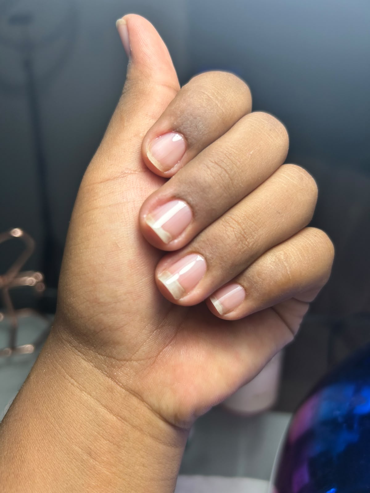 Foto del servicio Limpieza Manicure con esmaltado Semi