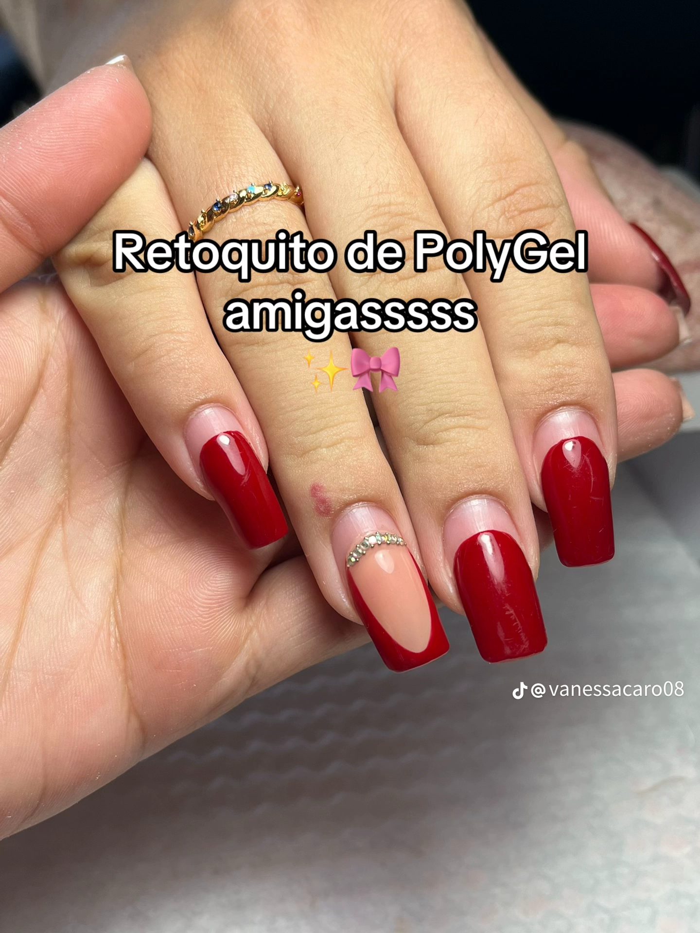 Foto del servicio Retoque polygel